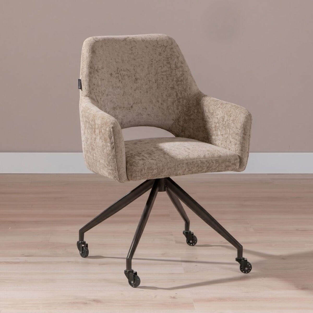 Eetkamerstoel met wieltjes Mexx velvet taupe