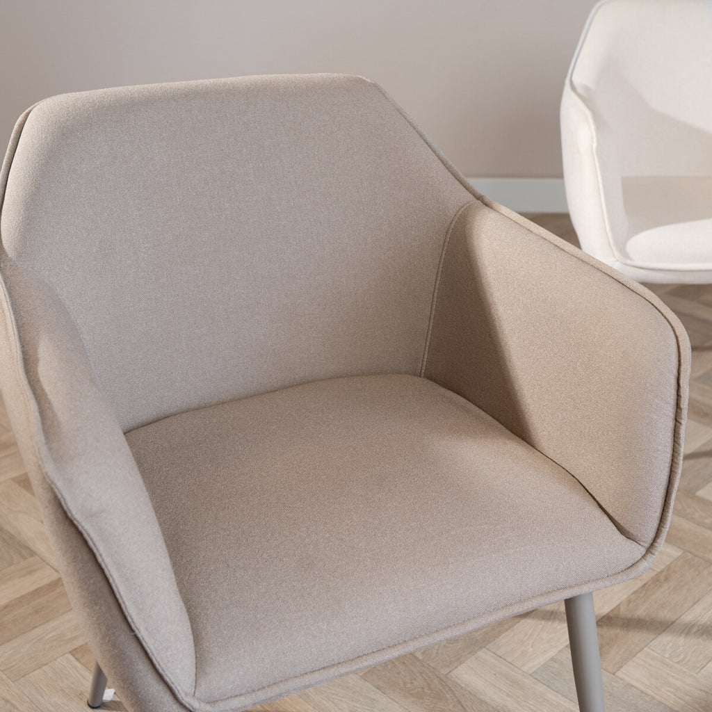 Scandinavische eetkamerstoel Elin taupe gerecyclede stof