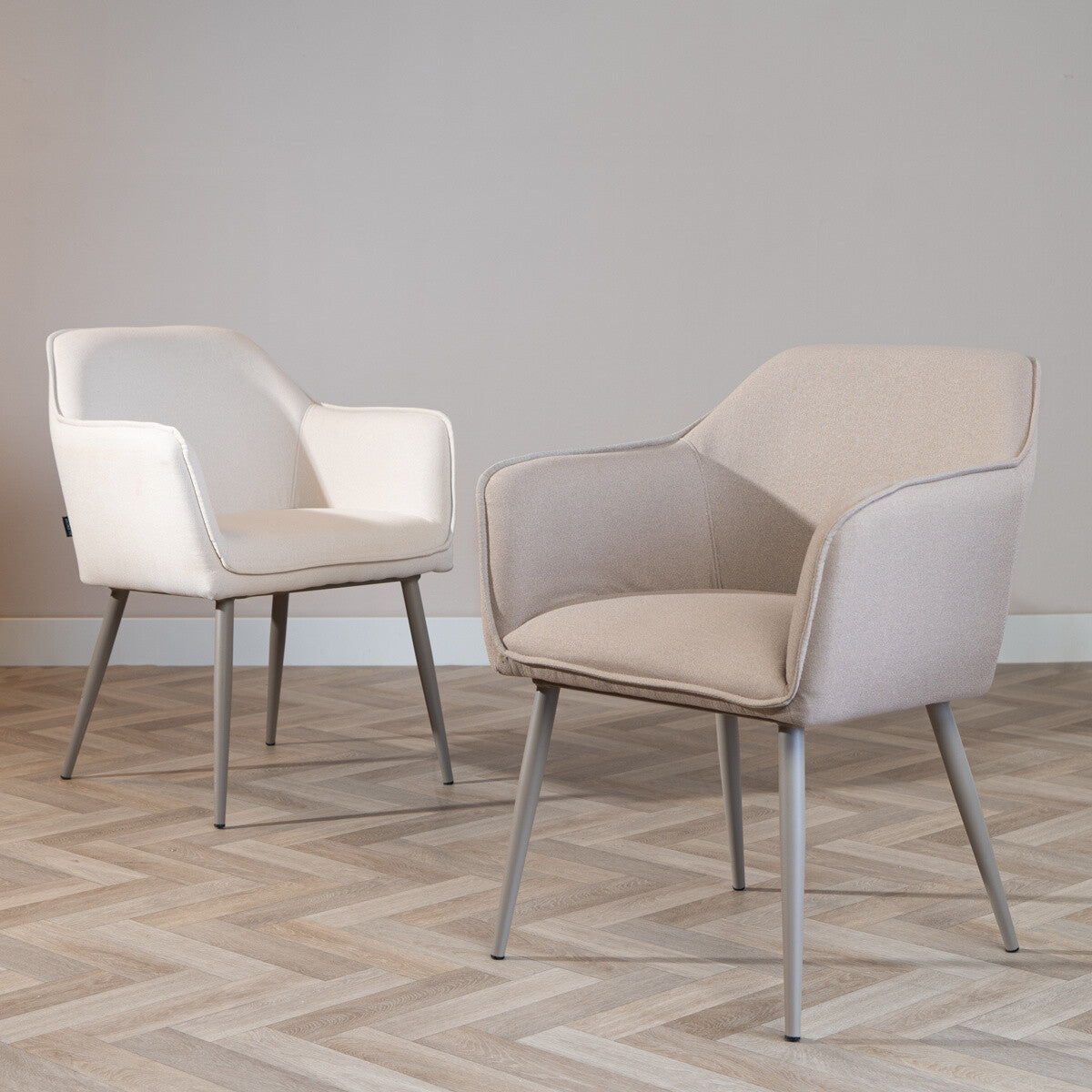 Scandinavische eetkamerstoel Elin taupe gerecyclede stof