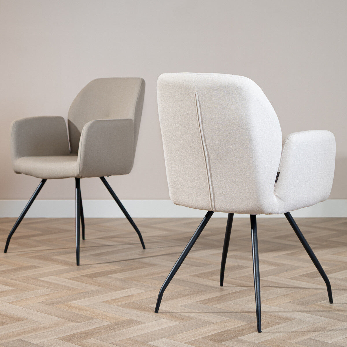 Scandinavische eetkamerstoel Frey gerecyclede stof off white