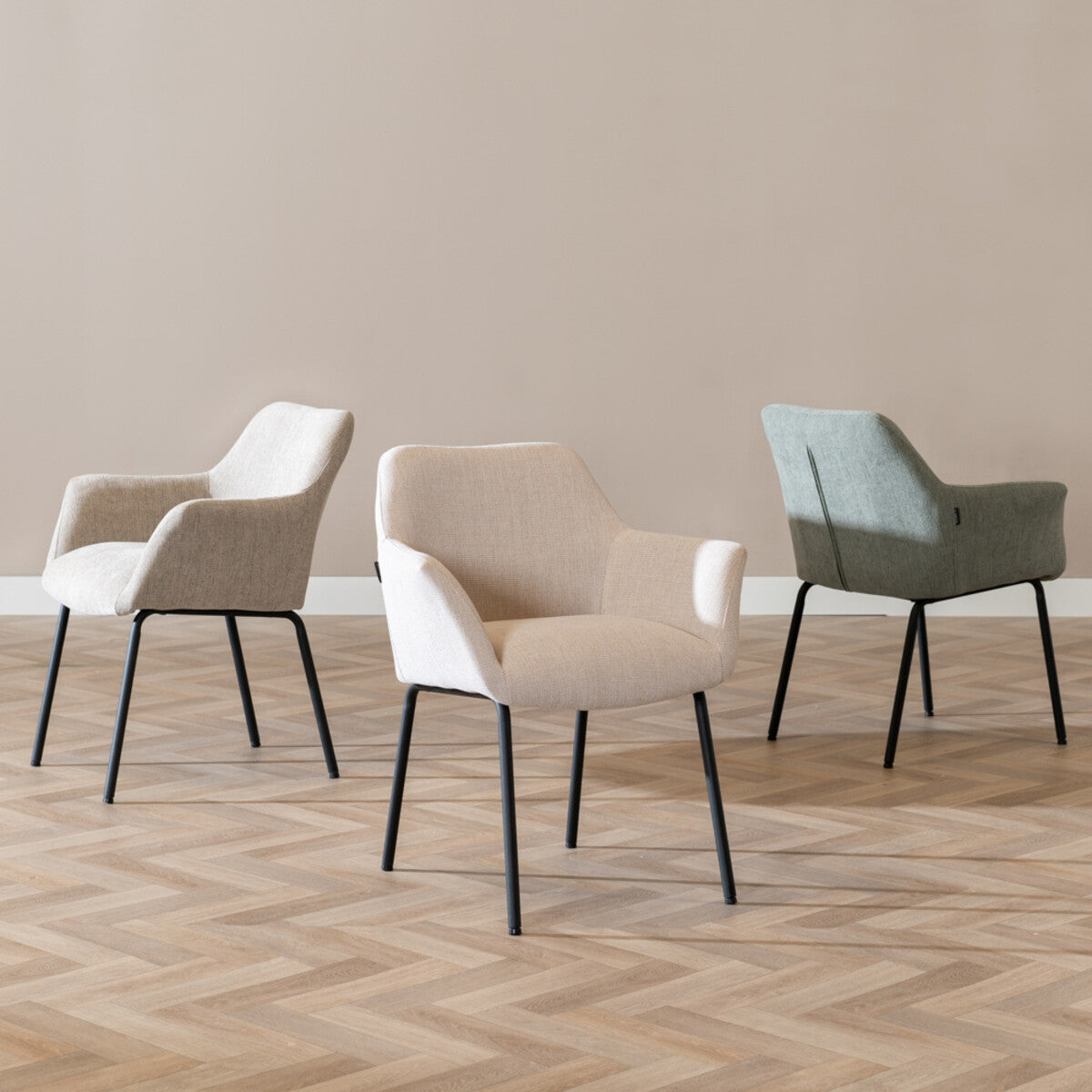 Scandinavische eetkamerstoel Sten gerecyclede stof beige