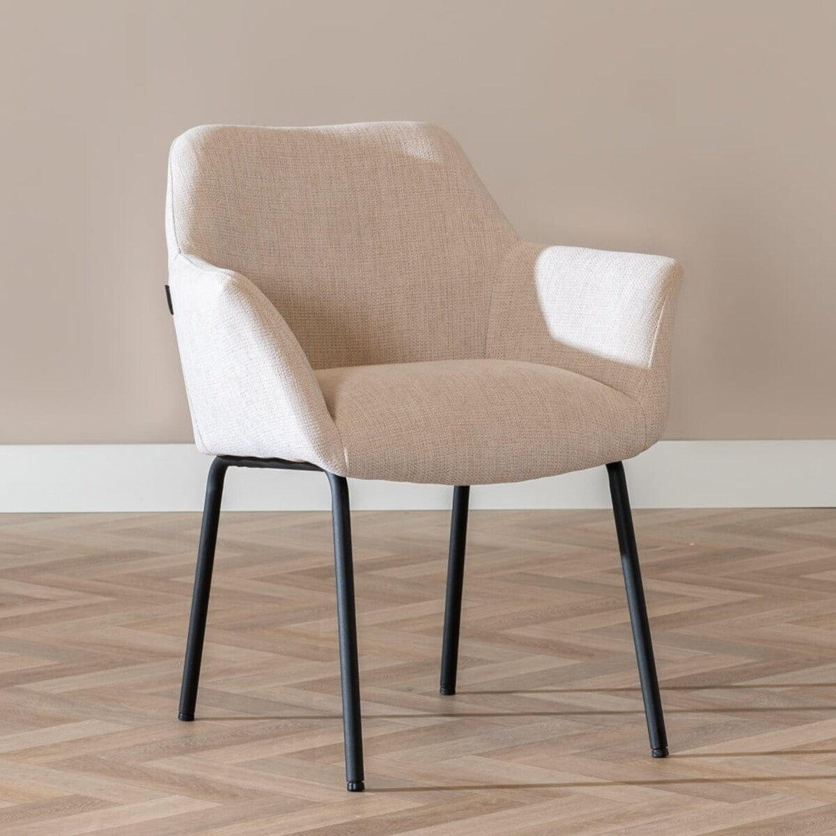 Scandinavische eetkamerstoel Sten gerecyclede stof beige